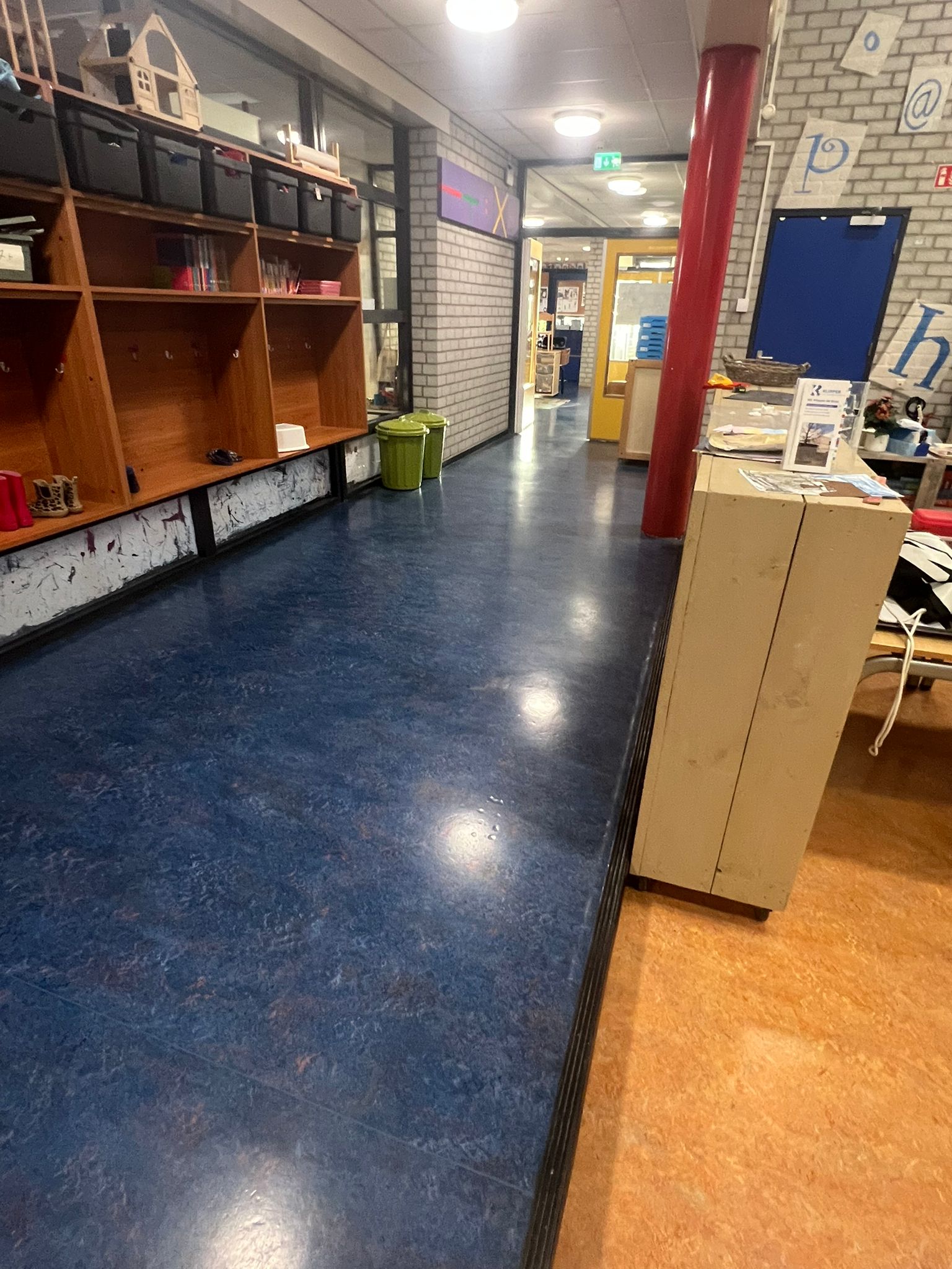 Retail operations hub